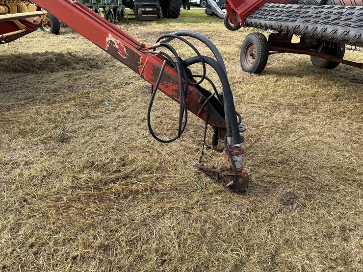 new-holland-499-image-8