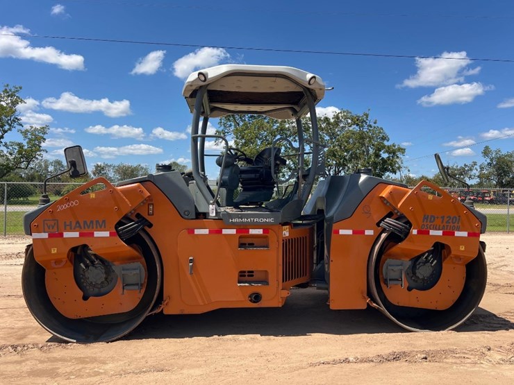 hamm-hd+120i-double-drum-roller-image-1