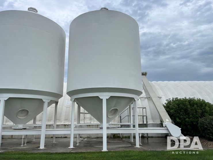 2---friesen-bulk-seed-bins-(jn2694-&-jn2695)-image-13