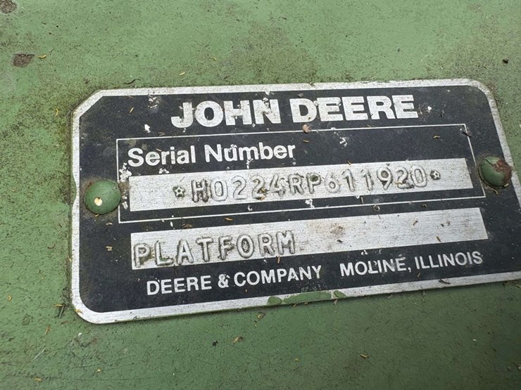 john-deere-224-image-21