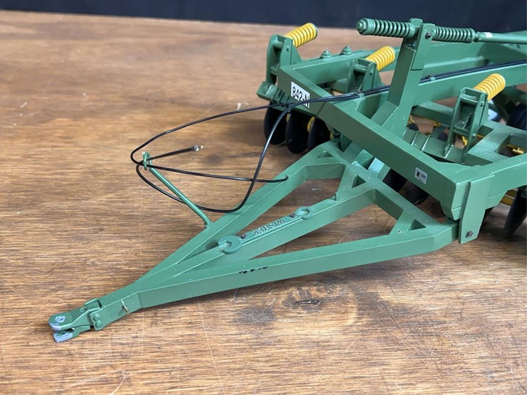 wishek-steel-842-image-9