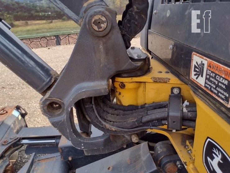 2018-deere-35g-image-25