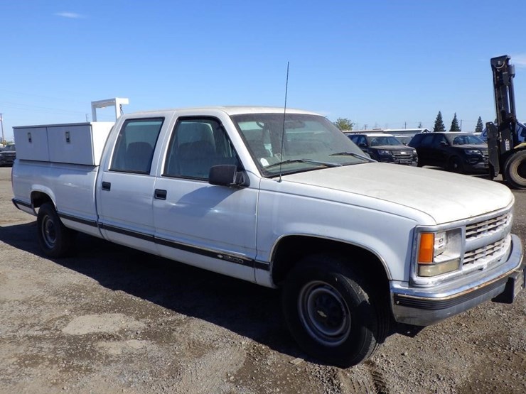 1998-chevrolet-3500-image-3