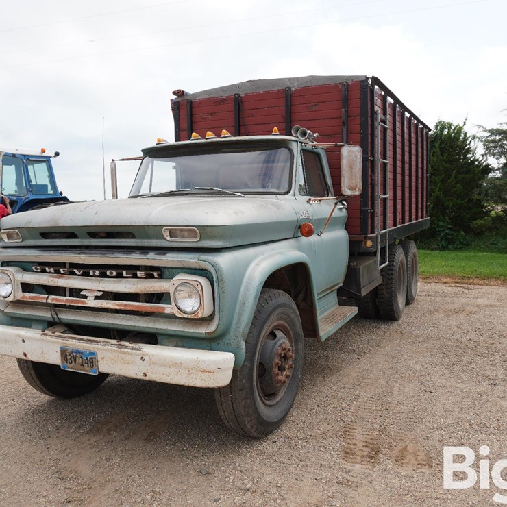 1965 CHEVROLET C60