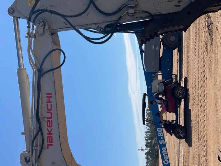 2017-takeuchi-tb290-image-24