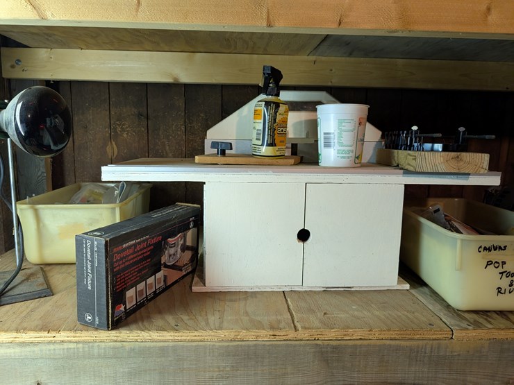 #3024-•-shelf-of-contents-image-2