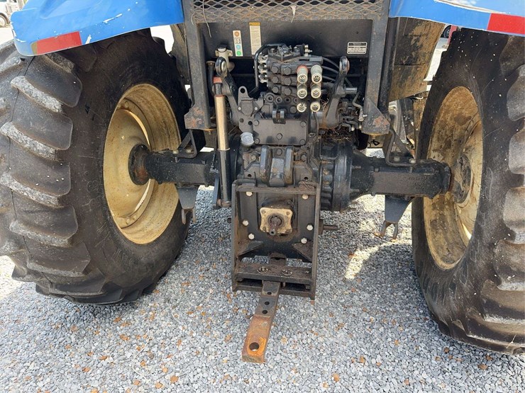 new-holland-t6020-image-16