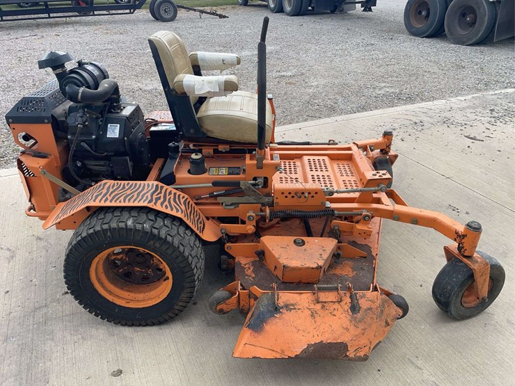 scag-61”-zero-turn-mower-image-11