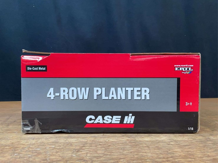 1/16-case-ih-planter-nib-ertl-image-3