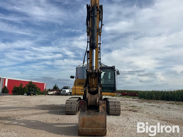 2011-caterpillar-320d-image-2