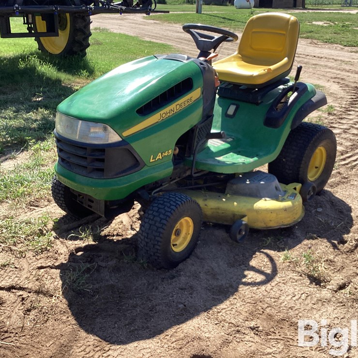 2009 JOHN DEERE LA145