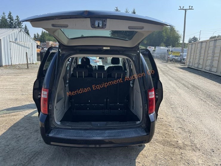 2010-dodge-grand-caravan-se-image-19