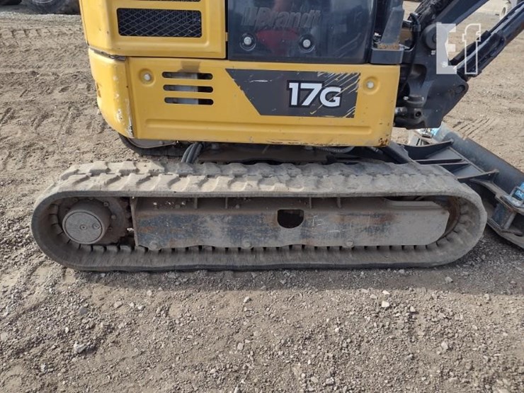 2022-deere-17g-image-34