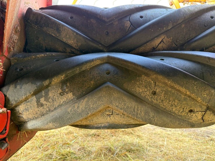 new-holland-499-image-18