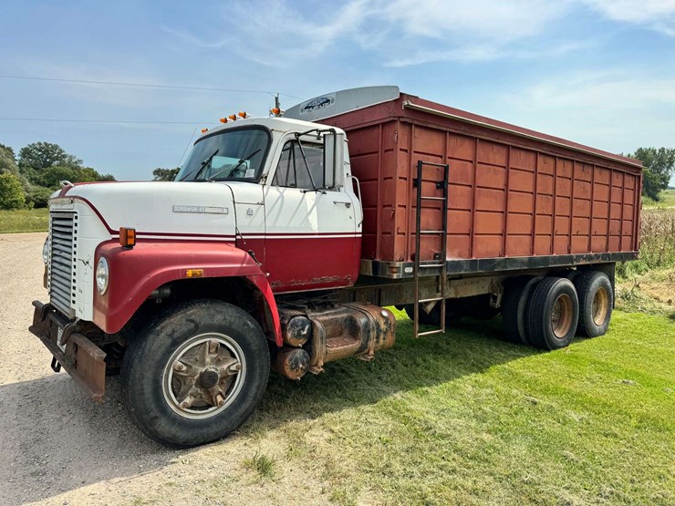 1978-international-fleetstar-image-1