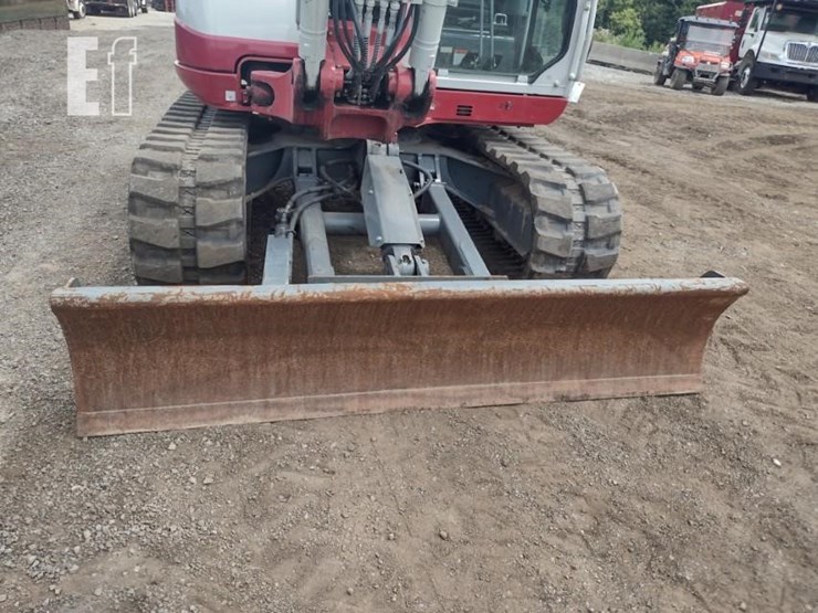 2022-takeuchi-tb290-image-19