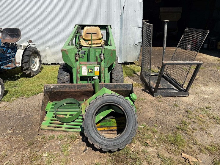 john-deere-70-image-2