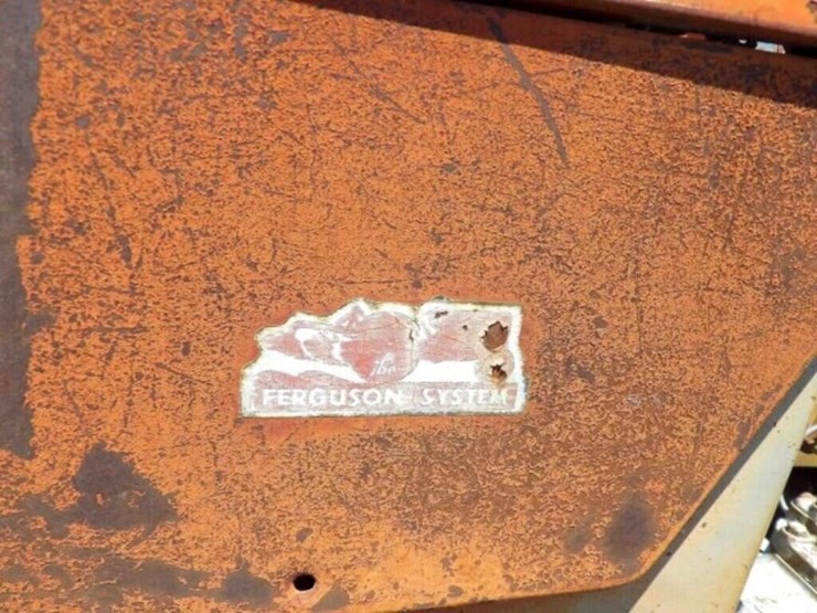 massey-ferguson-150-image-3