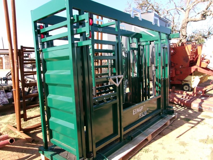 squeeze-chute-&-head-catch-image-2