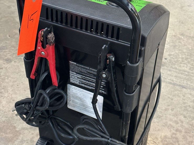 schumacher-battery-charger-image-3
