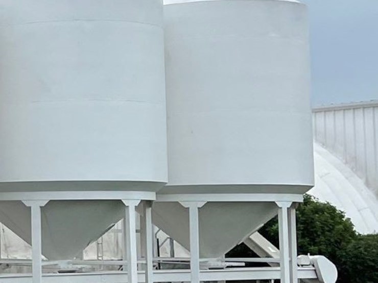 2---friesen-bulk-seed-bins-(jn2694-&-jn2695)-image-5