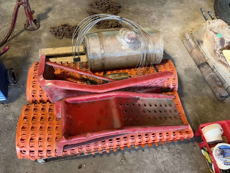 (2)-rolls-poly-snow-fence,-pair-of-car-ramps,-wire,-fuel-tank,-buying-all-for-one-money-image-1