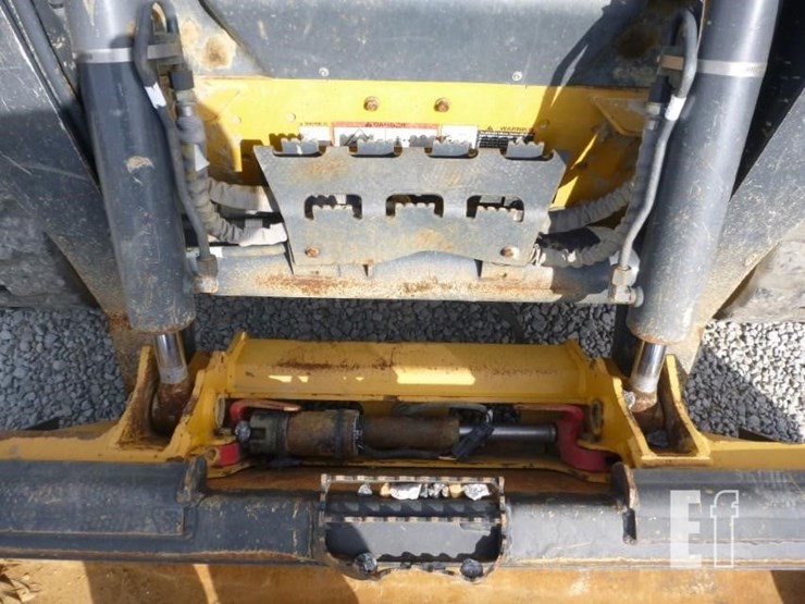 2023-deere-325g-image-14