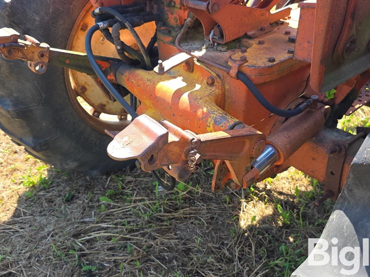 1962-allis-chalmers-d19-image-9