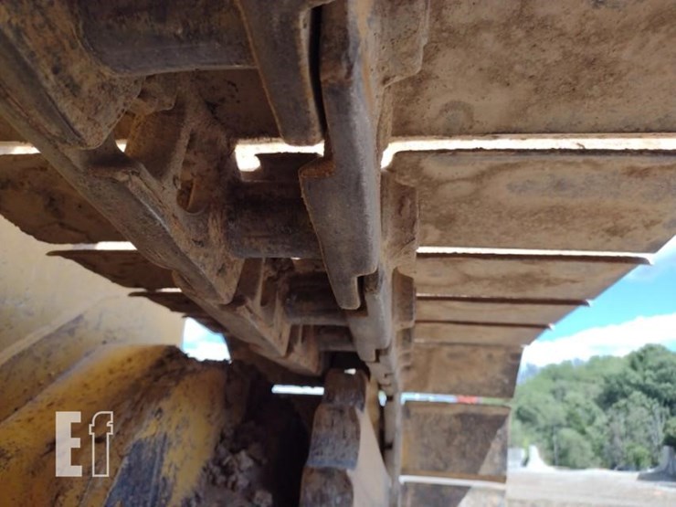2004-deere-650h-image-26