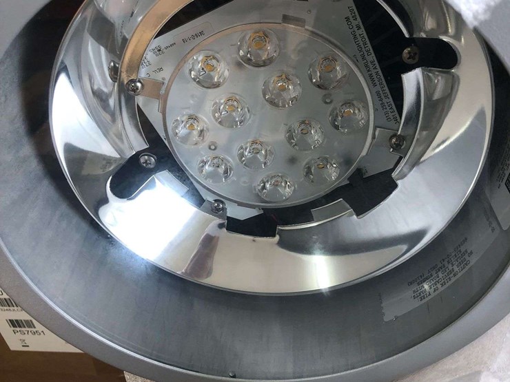 qty(2)-led-pole-lights-image-4