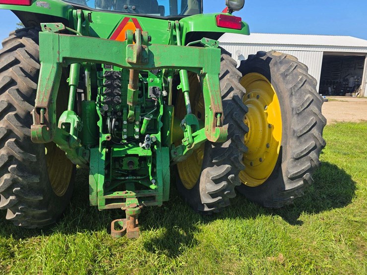 2004-john-deere-8320-image-36