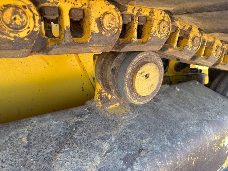2019-komatsu-d51px-24-image-15