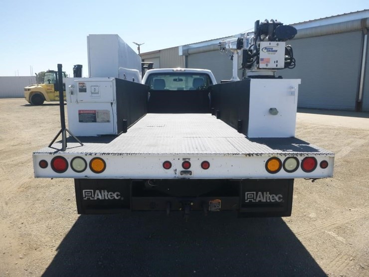 2011-ford-f550-image-7