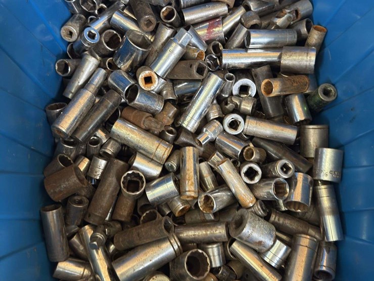 box-of-sockets-image-2