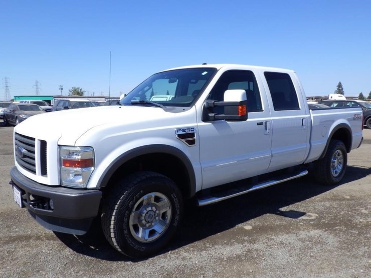 2008-ford-f250-image-1