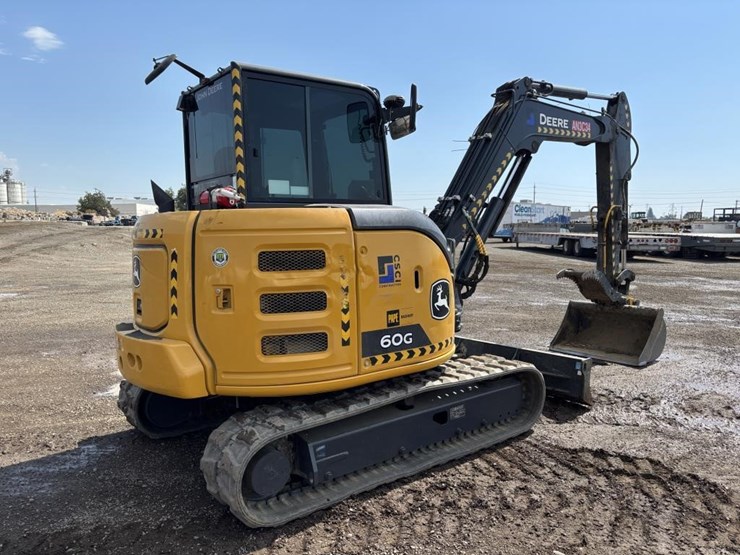 2023-deere-60g-image-3