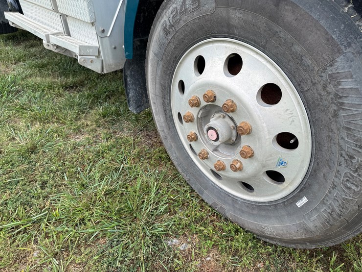 western-star-4900-image-8