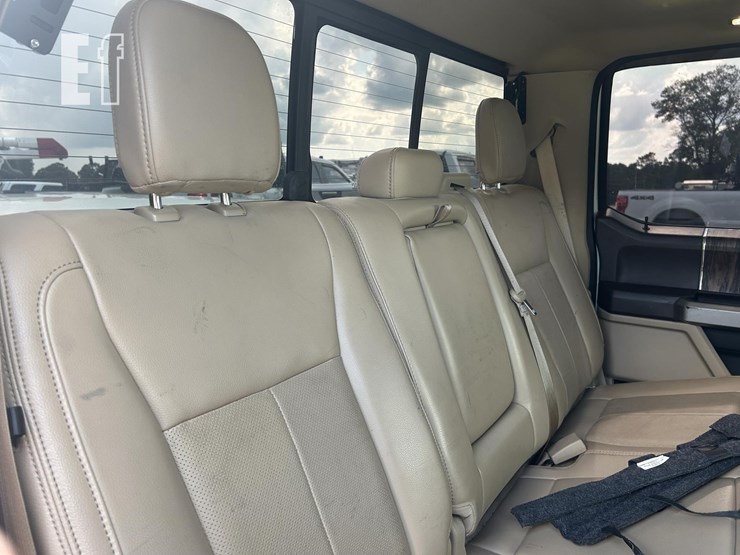 2020-ford-f150-image-28
