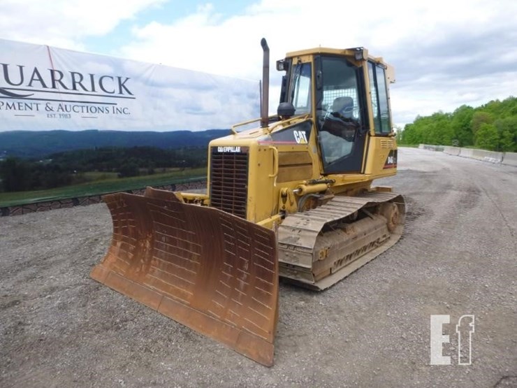 2005-caterpillar-d4g-xl-image-42