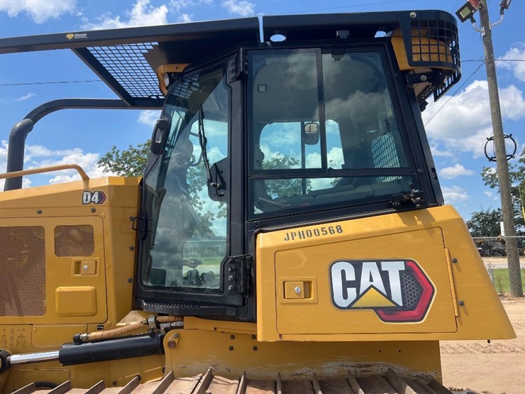 2021-caterpillar-d4-lgp-image-31