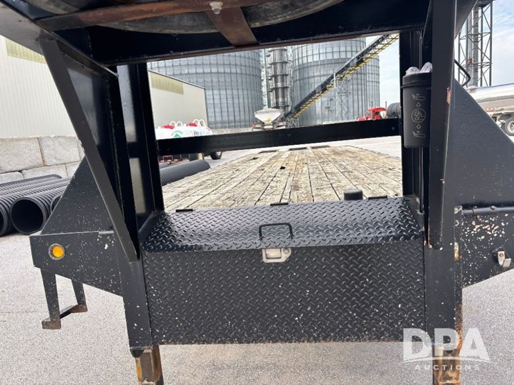 2006-pj-gooseneck-trailer-(gp11304,-unit-573)-image-19