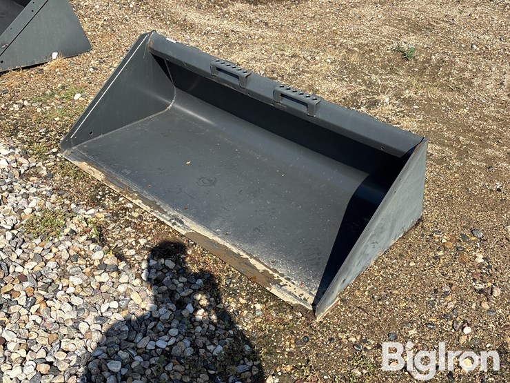 bobcat-68”-heavy-duty-skid-steer-bucket-image-1