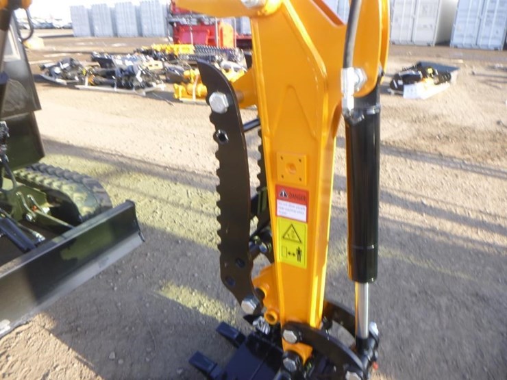 2025-vicsec-vc13c-hydraulic-excavator-image-12
