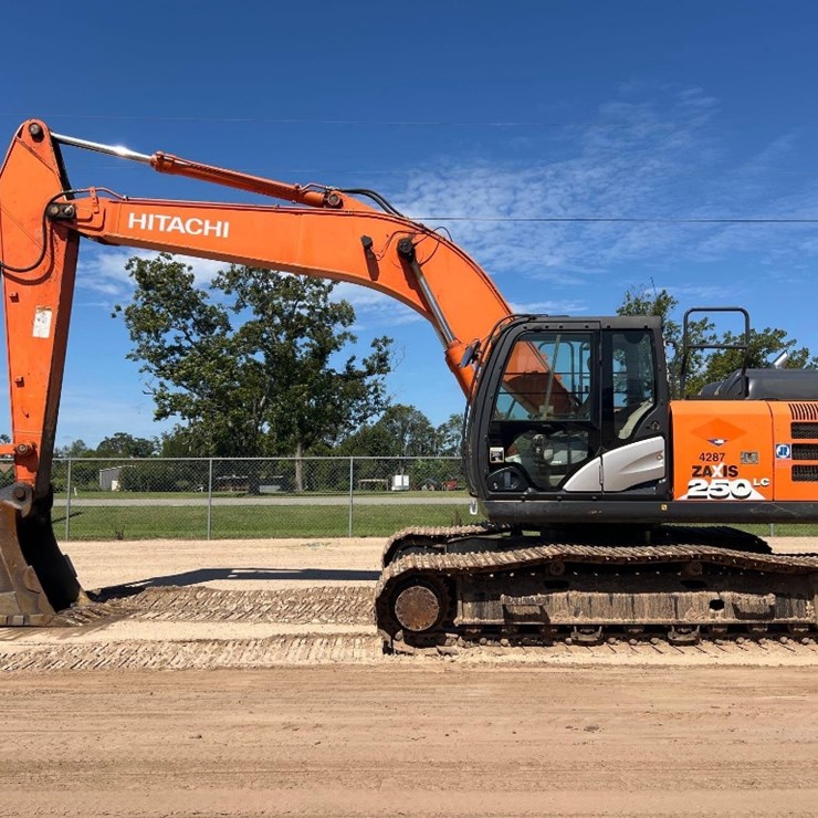 HITACHI ZAXIS 250LC-6N EXCAVATOR