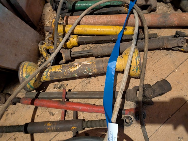 #3045-•-john-deere-hydraulic-rams-image-4