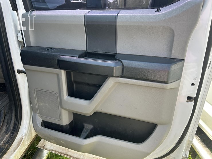 2019-ford-f250-image-21