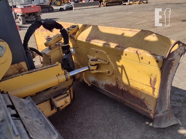 2012-deere-700j-lt-image-17