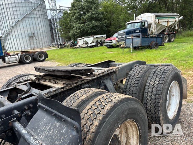 1999-freightliner-truck-(dr12135-unit-474)-image-45