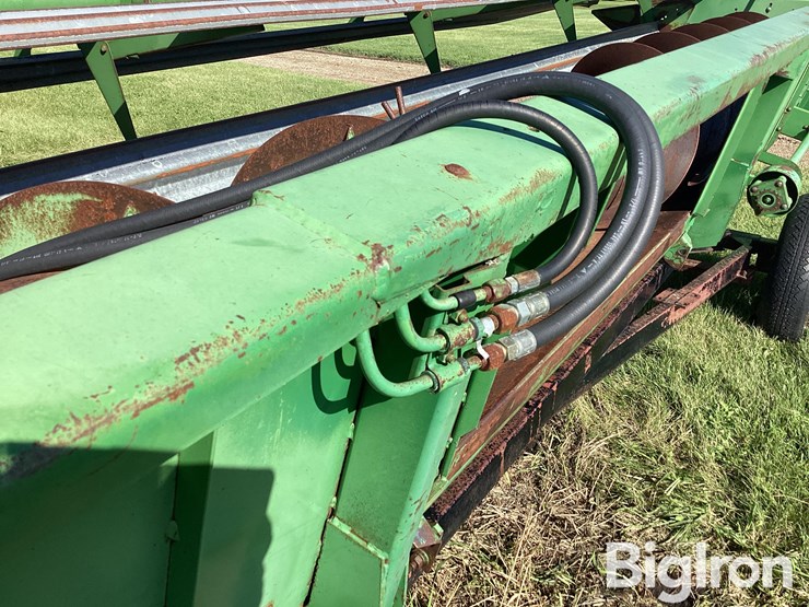 john-deere-224-image-19