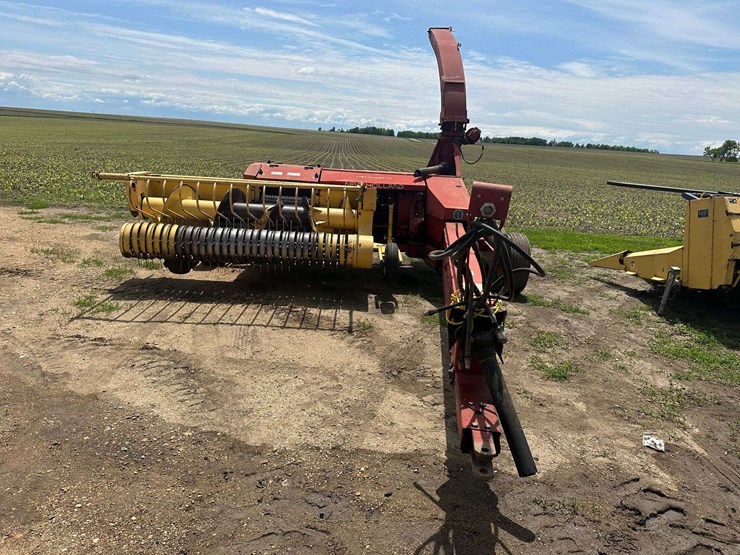 new-holland-900-image-5